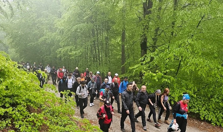 İnegöl’de 19 Mayıs kutlamaları doğa yürüyüşü İle başladı