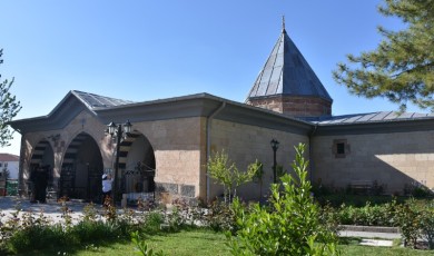 Kültür Bakanlığı, Hacı Bektaş Veli Dergahı'nın parçalı arazisini birleştirdi