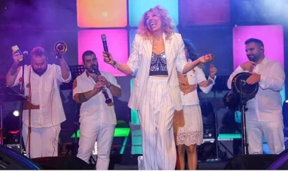 Bayındır Çiçek Festivali son gününde de doldu taştı