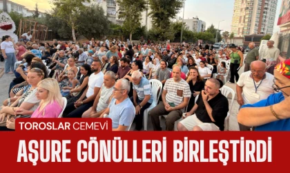 Toroslar Cemevi'nde Aşure gönülleri birleştirdi